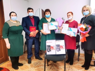 В октябре 2021 года Правилова Ольга Анатольевна, учитель математики МБОУ «Малосалаирская СОШ», классный руководитель 11 «А», представляла Гурьевский округ на областном конкурсе «Самый классный классный».