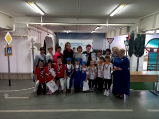 Конкурс по профилактике детского дорожно-транспортного травматизма среди воспитанников дошкольных образовательных организаций  «Знают все мои друзья, знаю ПДД и я»